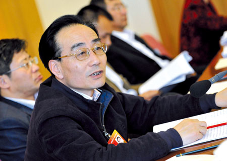 [联谊报]全国政协委员卢步东建议：鼓励民营经济成为国家投资的接力棒